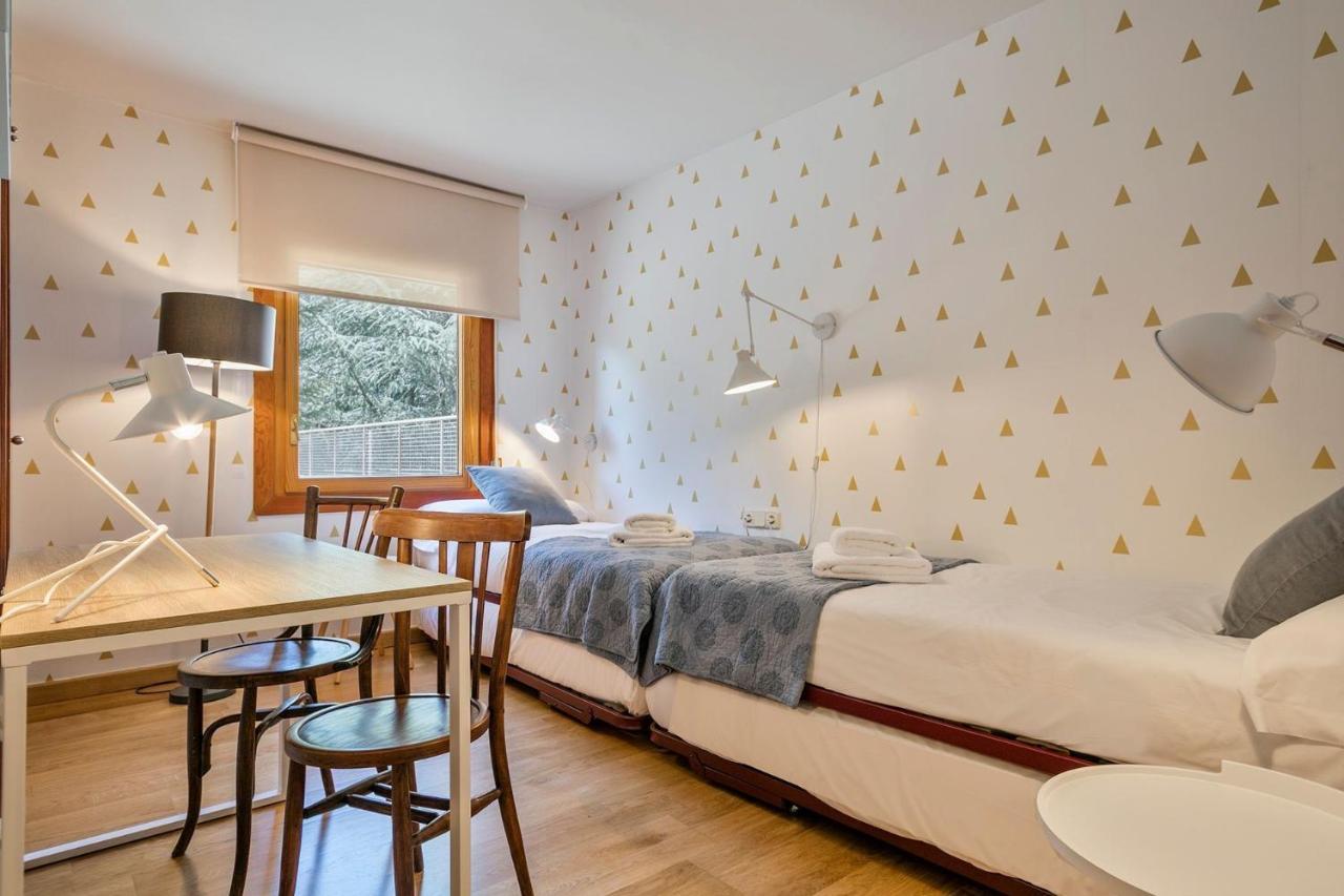 Luderna - Apartamento Con Terraza Barrados Vielha Exterior foto